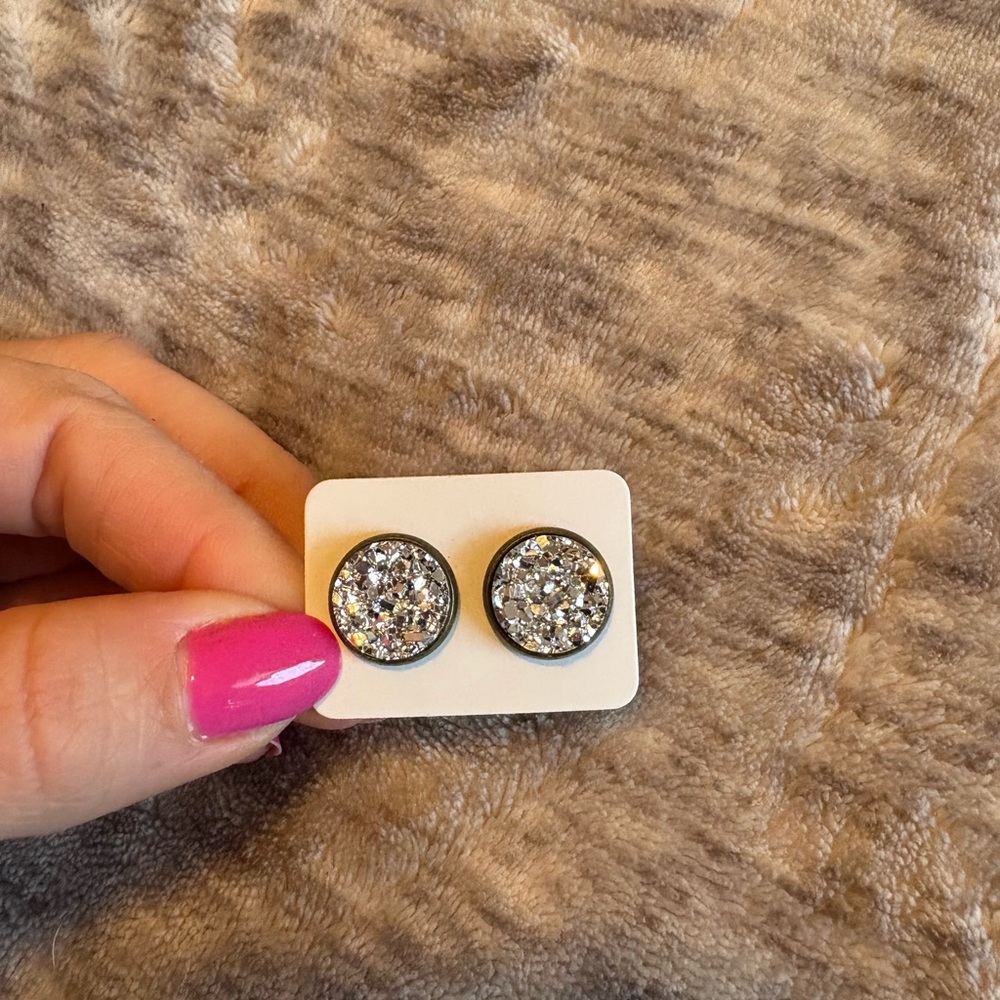 Silver druzy earrings